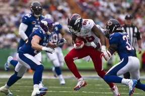 乐鱼体育下载-121-110！马刺终结火箭5连胜 杜兰特8失误 乌度卡用人问题大，马刺与火箭